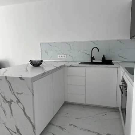 Natalia Apartment With Pool & Private Patio Appartement *